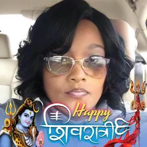 Meet your Posher, Jacqueline